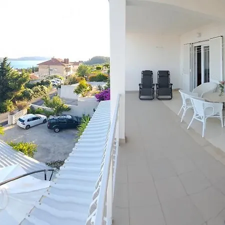 Apartment South Side Paradise - Marjan Hill