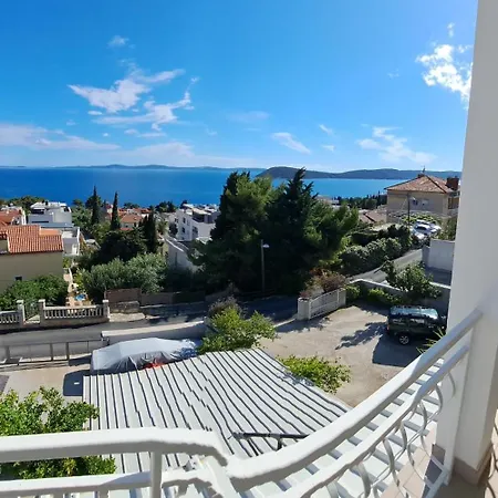 Angie - Marjan Hill Split