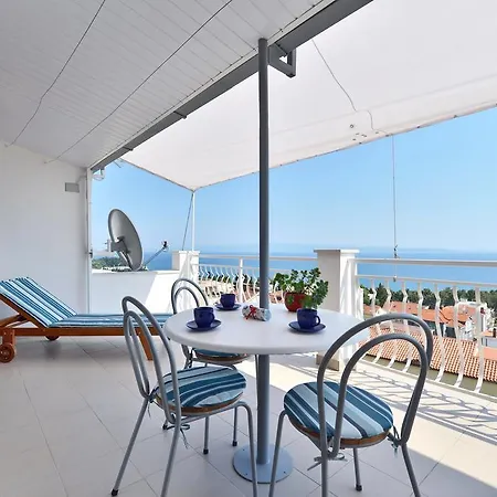 South Side Paradise - Marjan Hill Apartment Split